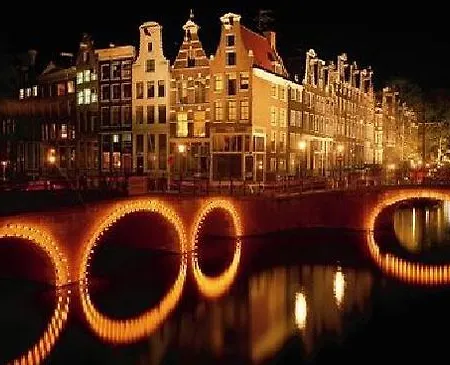 Short Group Dam Square * Amsterdam